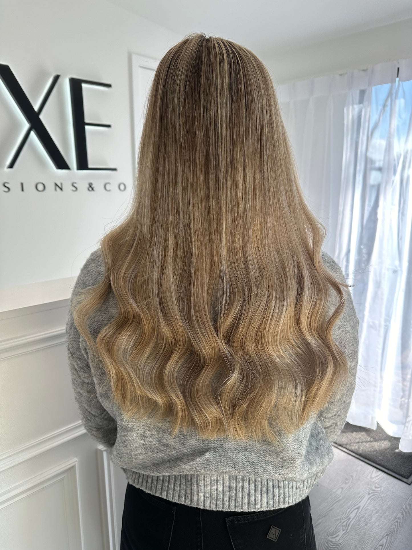 #M8/24 | MICRO FOILED BROWN & CREAMY BLONDE MIX 22" MINI WEFT