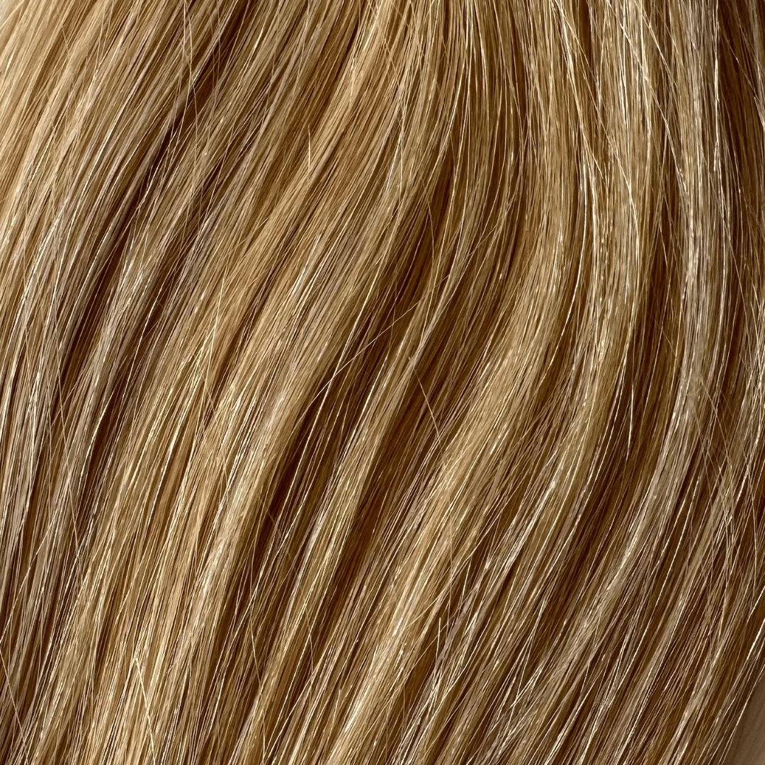 #P14A/60 FOILED BLONDE MIX 22" MINI WEFT